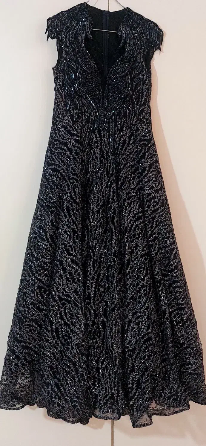 لباس مجلسی خیلی نو کلا یکبار پوشیده شده.|لباس|چهاردانگه (تهران), |دیوار