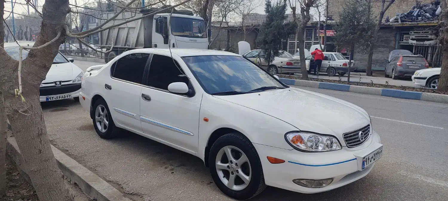 ماکسیما 83 در حد|خودرو سواری و وانت|خمینی‌شهر, |دیوار