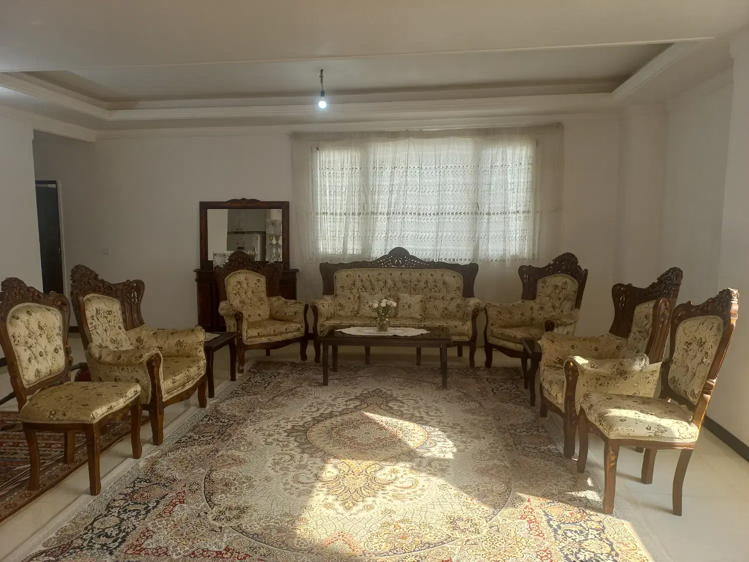 مبل کلاسیک ۹نفره|مبلمان خانگی و میز عسلی|جویبار, |دیوار