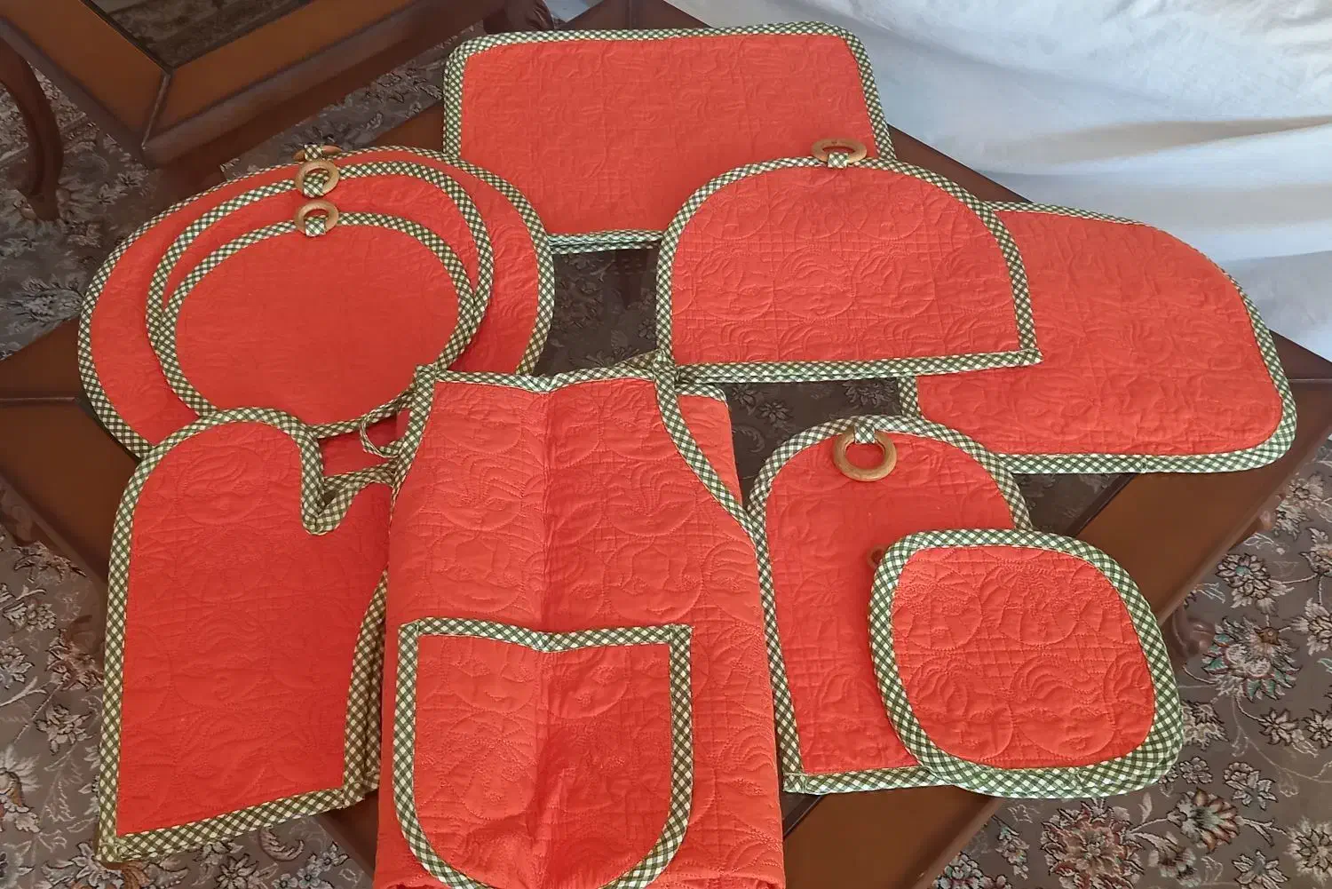 سرویس آشپزخانه|سفره، حوله، دستمال آشپزخانه|اصفهان, گلزار|دیوار