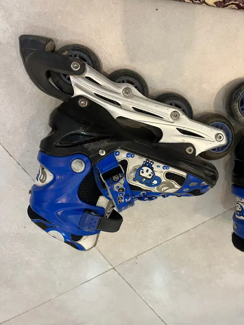 کفش اسکیت|دوچرخه، اسکیت، اسکوتر|ری, صفاییه (چشمه علی)|دیوار