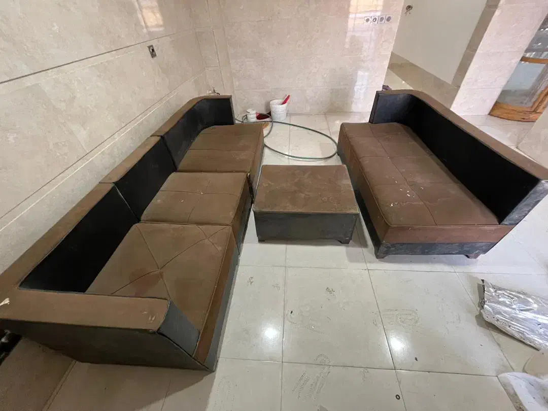 مبل راحتی|مبلمان خانگی و میز عسلی|کاشان, فین بزرگ|دیوار