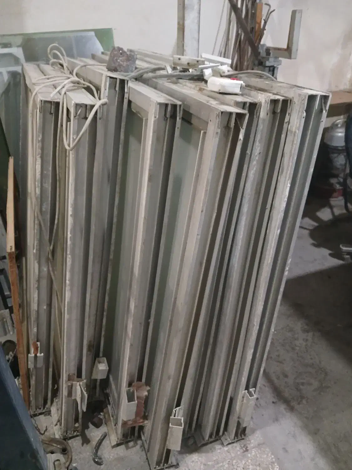 عنواع درب وپنجره آلومینیومی|مصالح و تجهیزات ساختمان|کردکوی, |دیوار