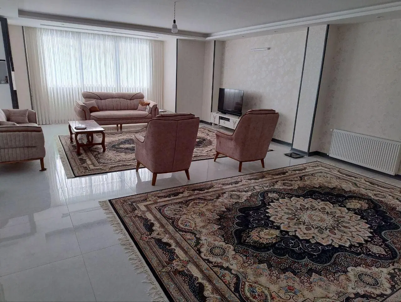 120متری/جنوبی/نوساز/خوش نقشه/گلستان|فروش آپارتمان|اصفهان, برازنده|دیوار