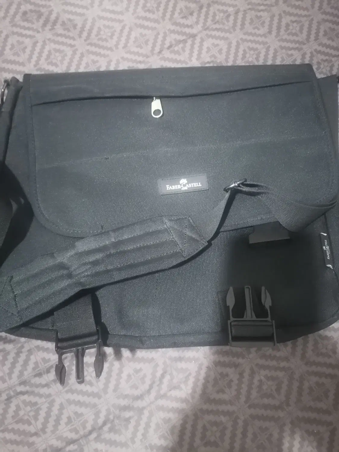 کیف رو دوشی فابر کاستل|کیف، کفش، کمربند|آمل, |دیوار