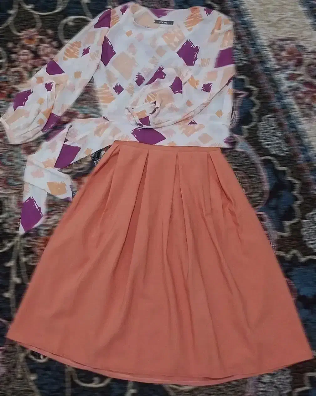 لباس،شومیز  دامن|لباس|گنبد کاووس, |دیوار