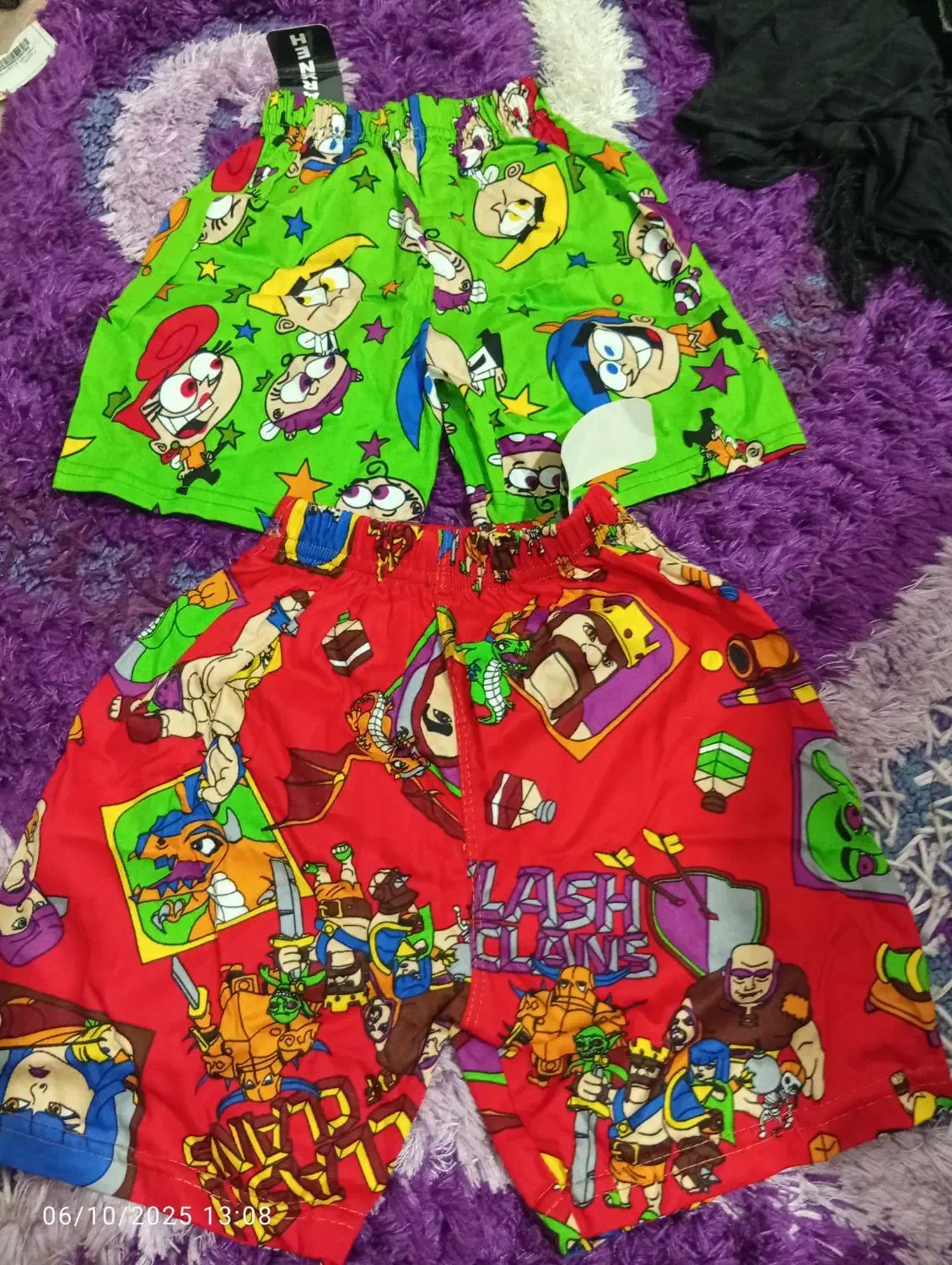 کلی لباسدرحدنو که همه جانشد|لباس|رشت, آب و برق|دیوار