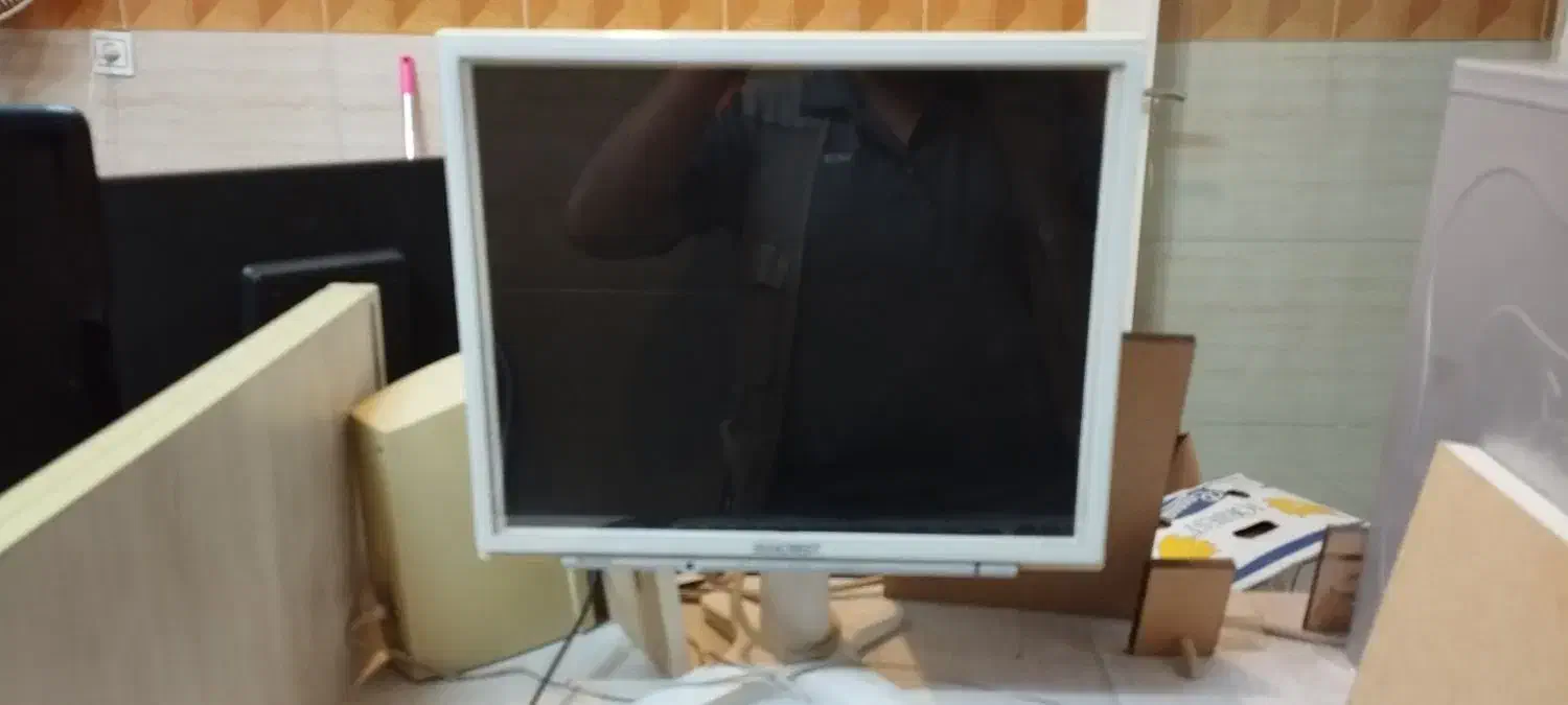 مانیتور 15شارپ اصل ژاپن|قطعات و لوازم جانبی رایانه|ملارد, |دیوار