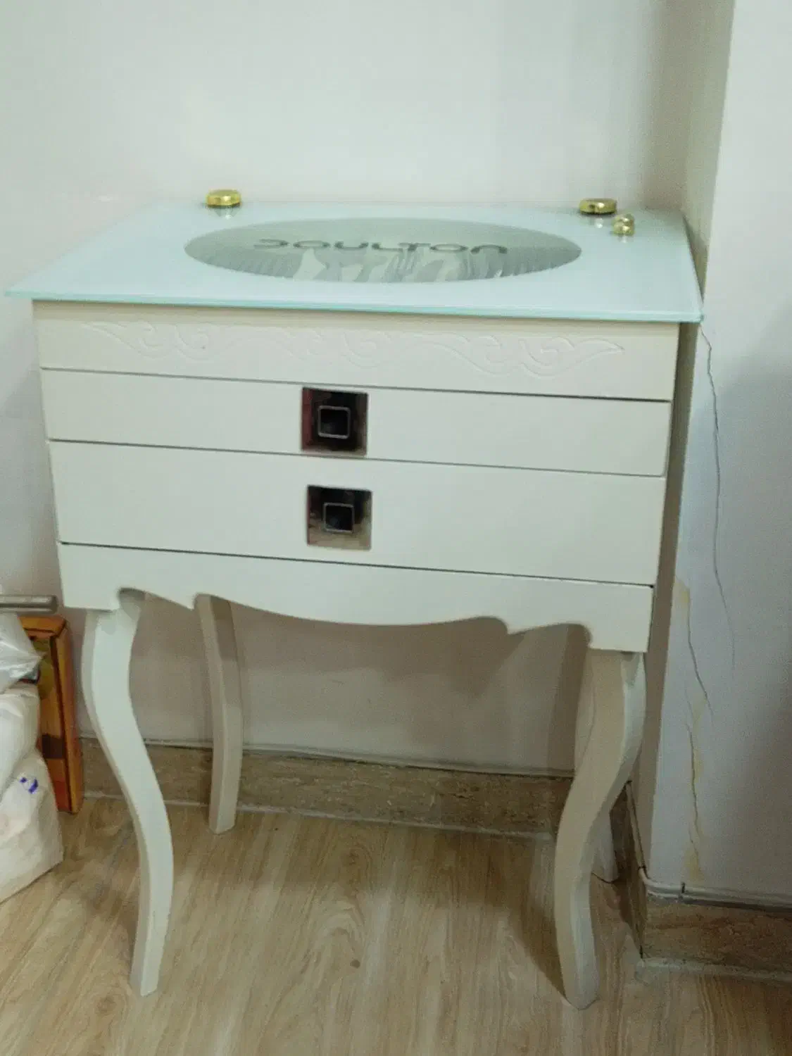 جا قاشقی|آب‌چکان و نظم‌دهنده ظروف|سقز, |دیوار