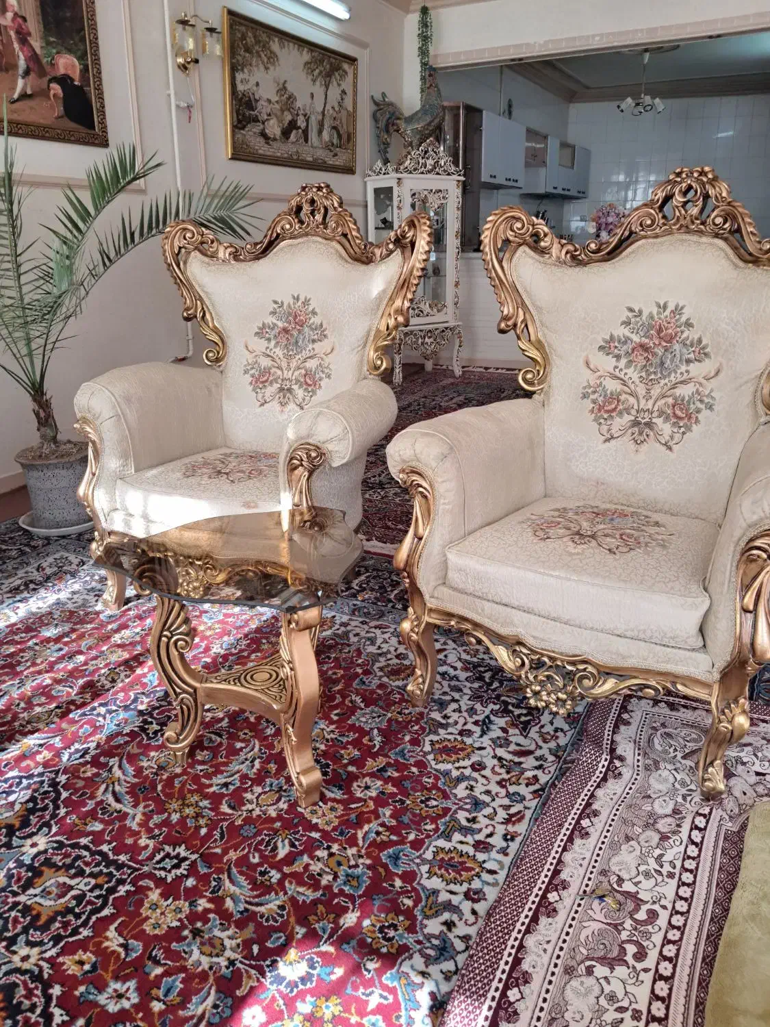 مبل اسلطنتی راحتی چوب راش ست میزعسلی درحدنو|مبلمان خانگی و میز عسلی|ملایر, |دیوار