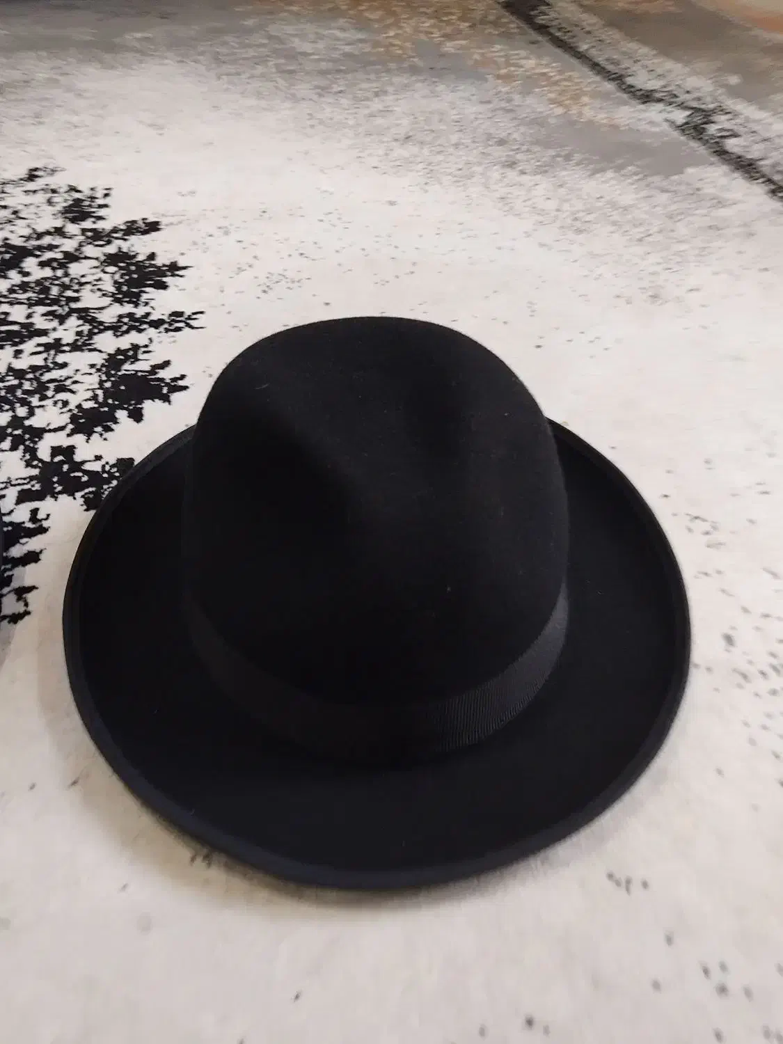 کلاه شاپو اصلی|لباس|مشهد, کارمندان دوم|دیوار