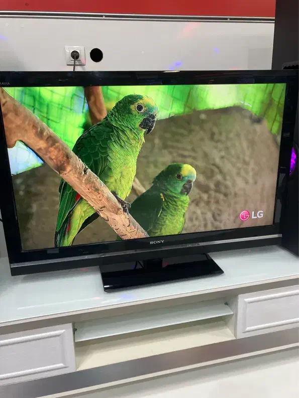 تلویزیون برند سونی|تلویزیون و پروژکتور|نیشابور, هفده شهریور|دیوار