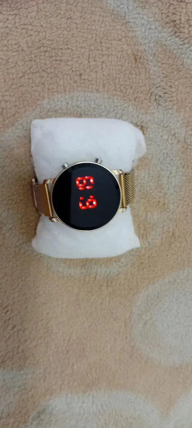 دو عدد ساعت دونه ای ۲۵۰|ساعت|مشهد, پنجتن|دیوار