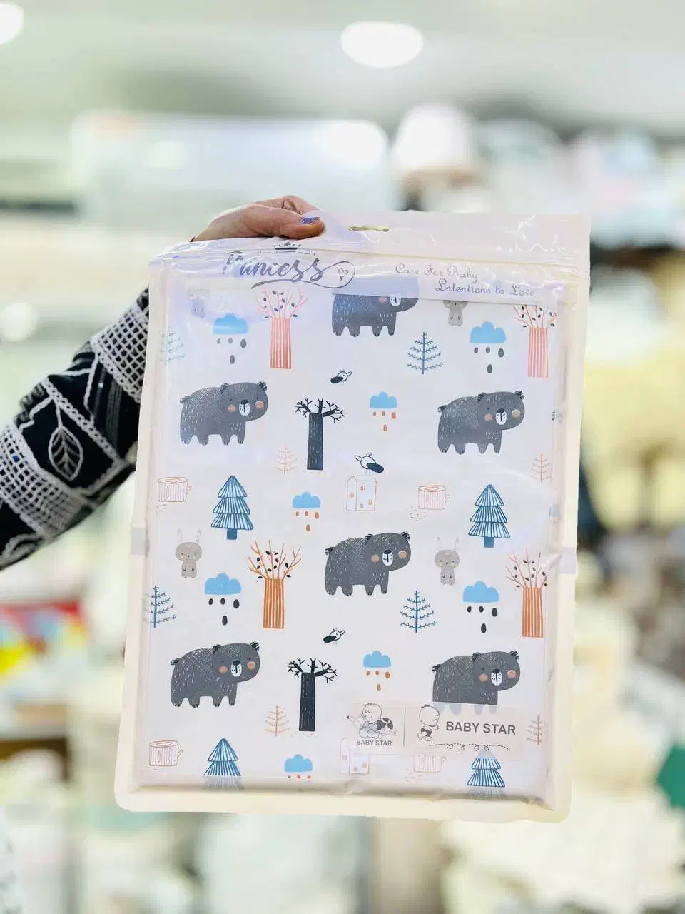 زیرانداز تعویض مخمل|اسباب و اثاث بچه|تهران, عبدل‌آباد|دیوار