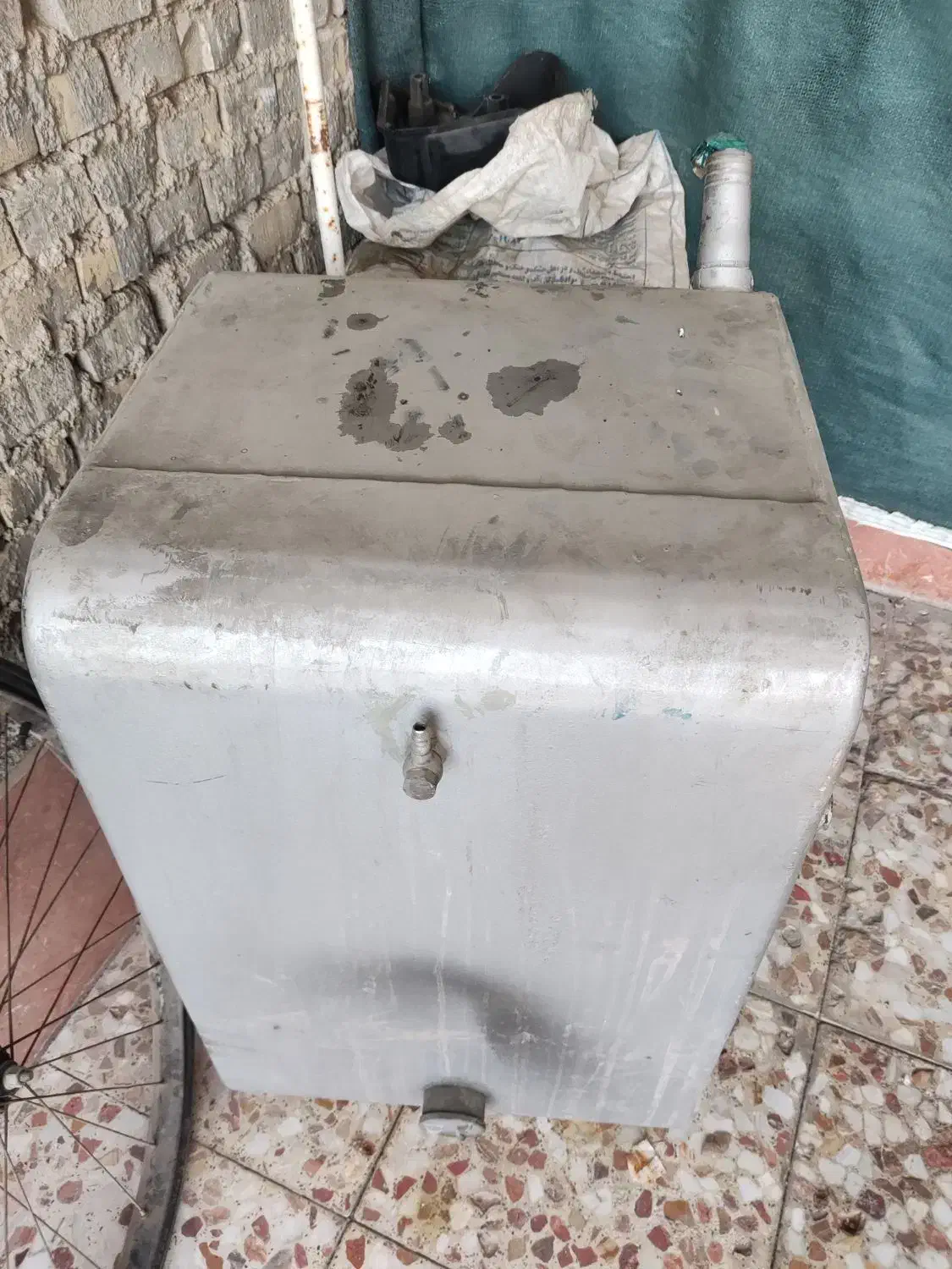 باک گازوئیل|قطعات یدکی و لوازم جانبی|باوی, |دیوار