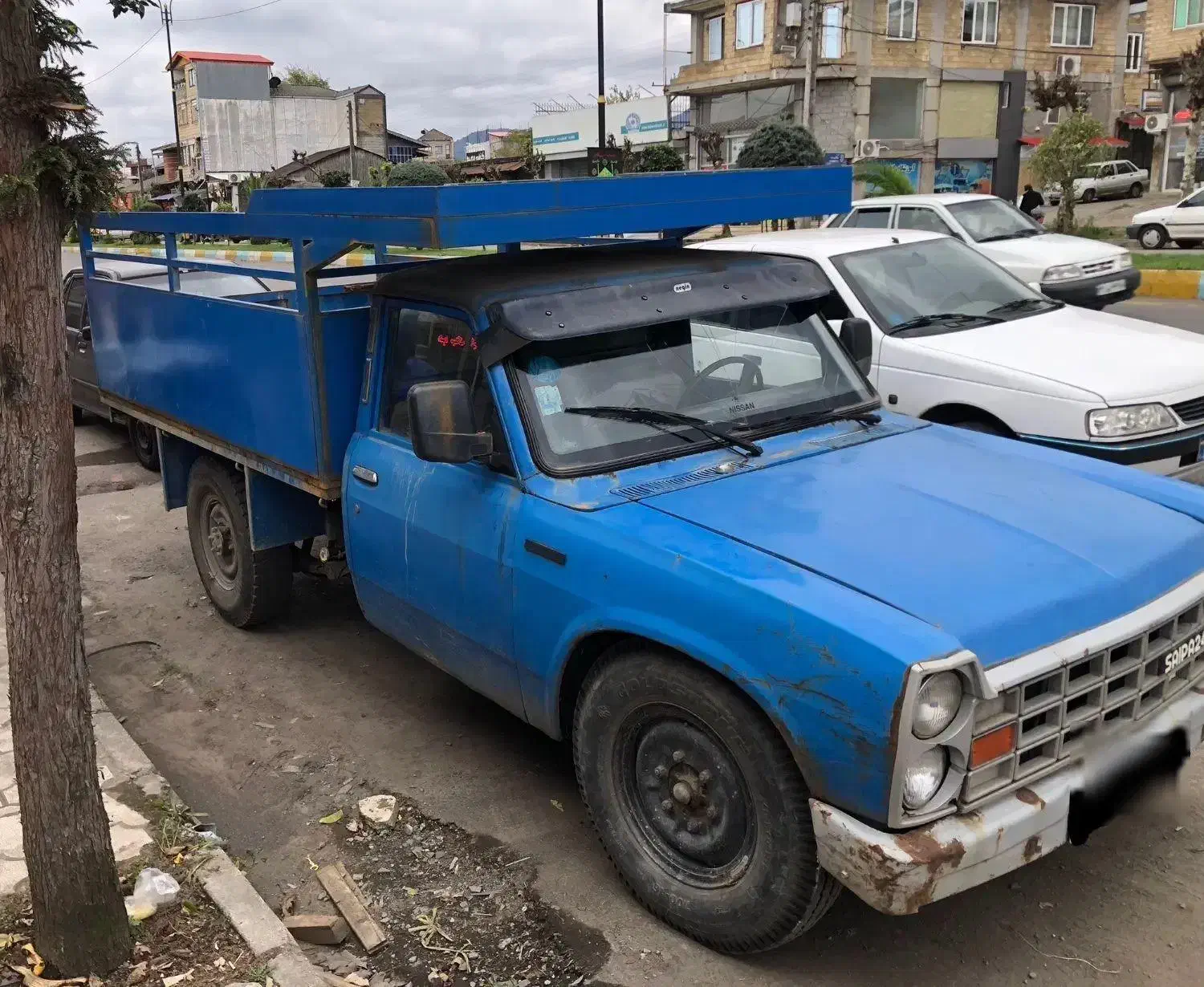 نیسان وانت مدل ۸۱|خودرو سواری و وانت|اسالم, |دیوار