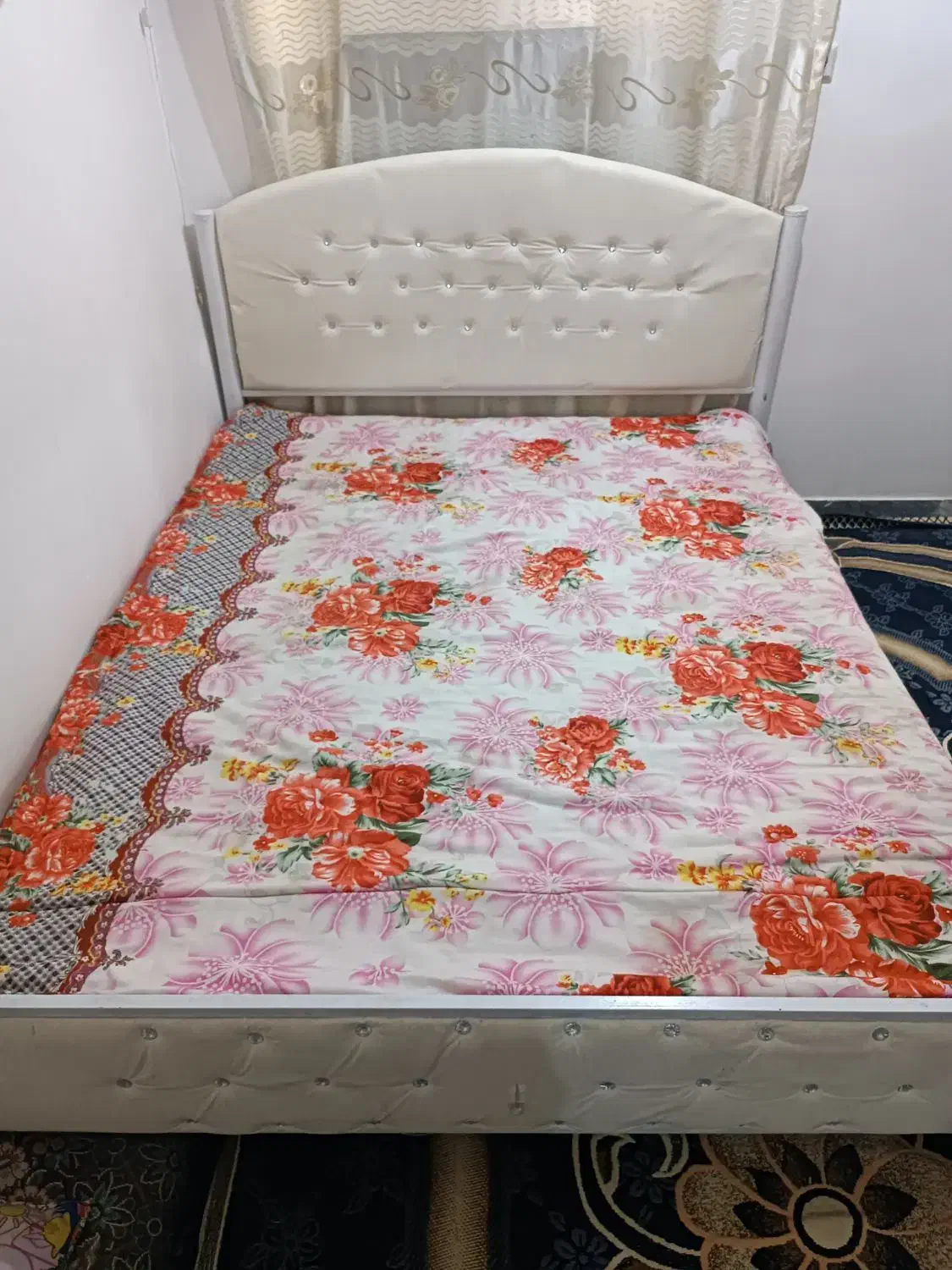 تخت خواب دو نفره|تخت و سرویس خواب|دزفول, |دیوار