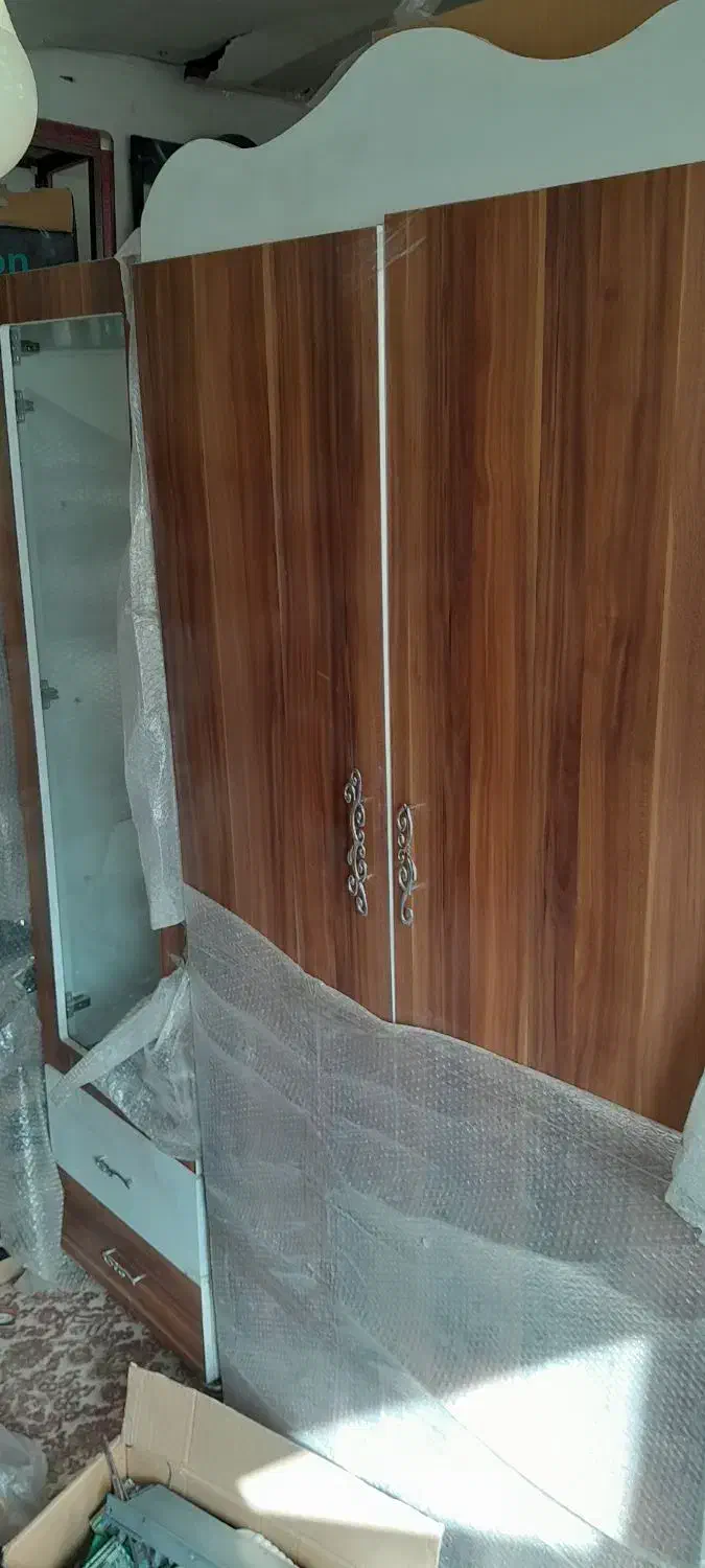 کمد و یترین نوجوان|تخت و سرویس خواب|خمینی‌شهر, |دیوار