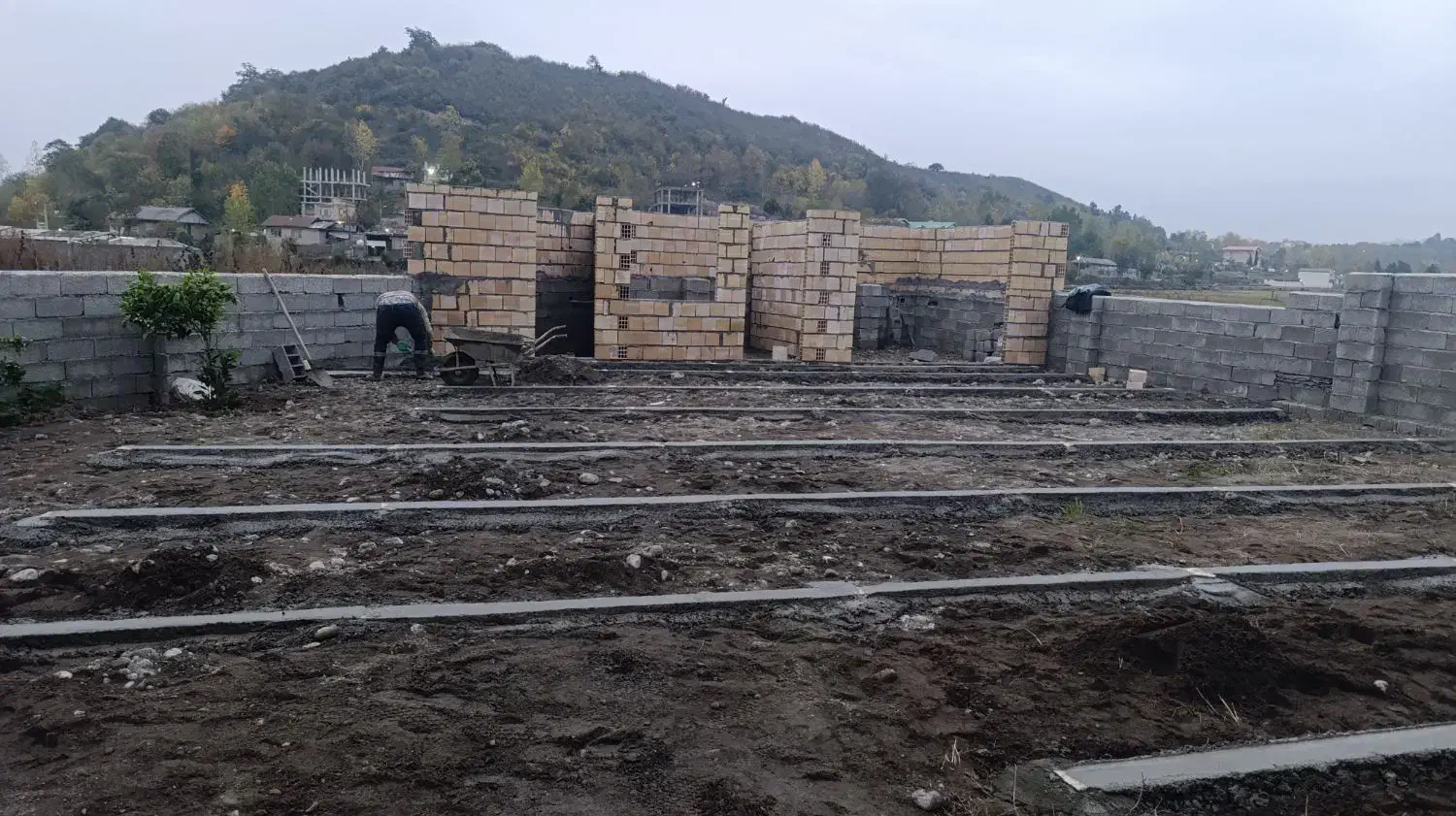 بلوک چینی .راویز کاری .بتن ریزی|خدمات پیشه و مهارت|تالش, هشتپر|دیوار