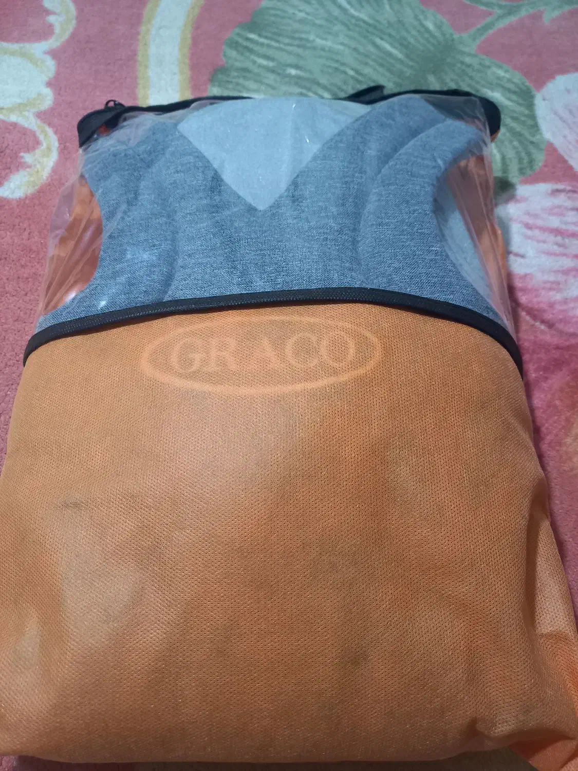 آغوشی کودک|کالسکه و لوازم جانبی|رباط‌کریم, رباط‌کریم|دیوار