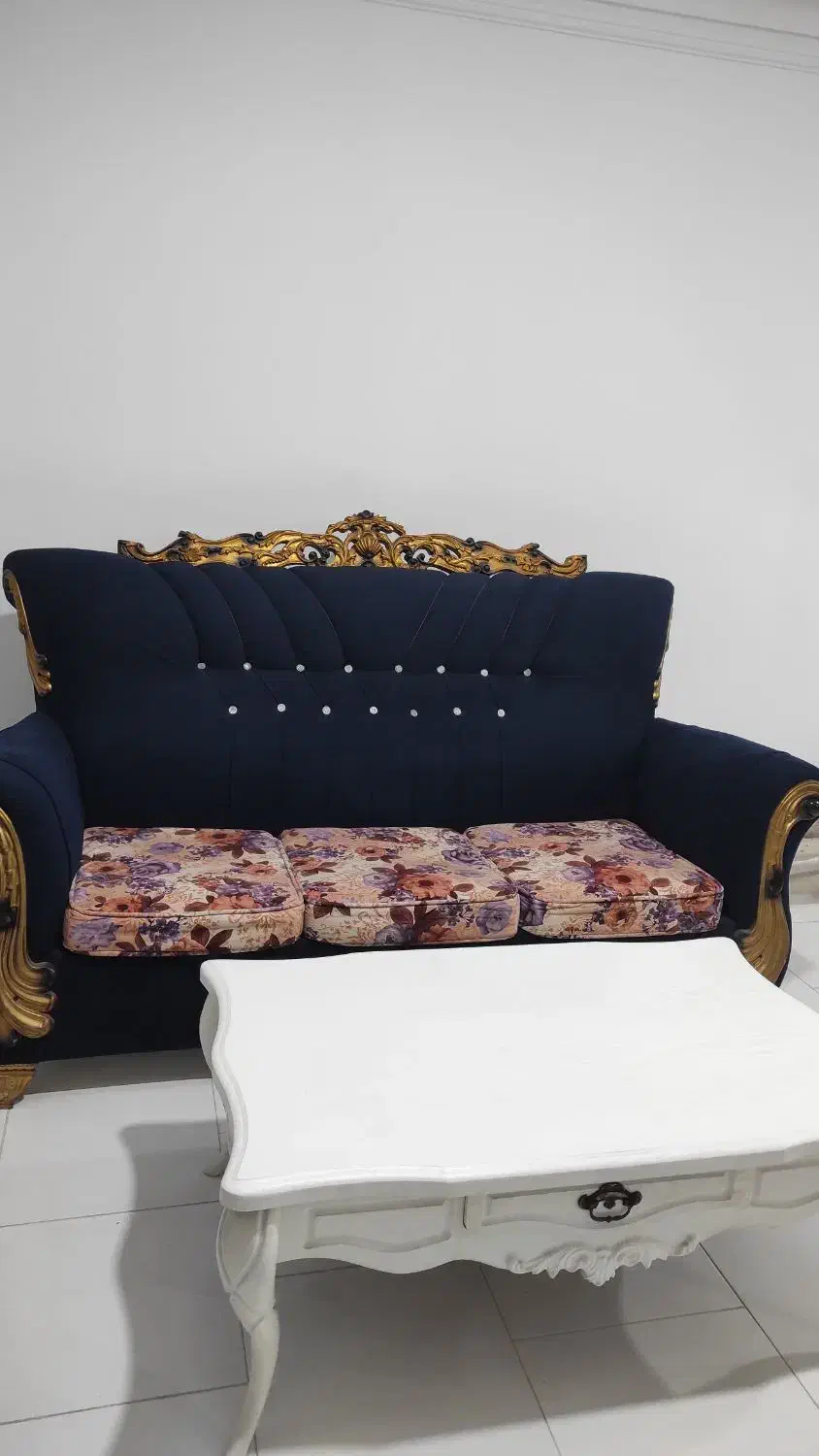 مبلمان و میز جلو مبلی|مبلمان خانگی و میز عسلی|رشت, رودباری|دیوار