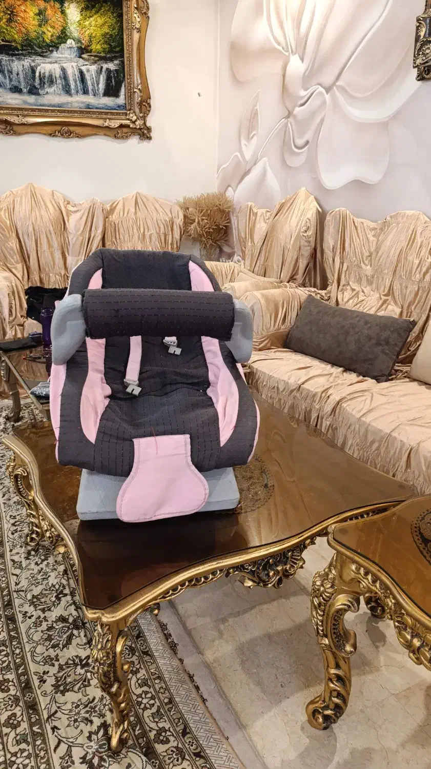 صندلی ناصر محکم و مقاوم و ماشین|تخت و صندلی بچه|تهران, اختیاریه|دیوار