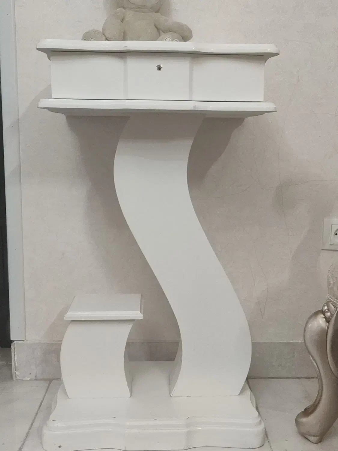 میز تلفن|میز تلفن|گرمسار, |دیوار