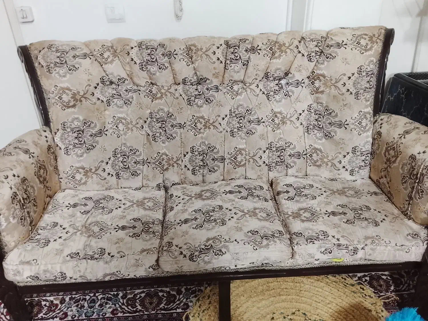 مبل 7نفره کاملاسالم چوب گردو|مبلمان خانگی و میز عسلی|تهران, مختاری|دیوار