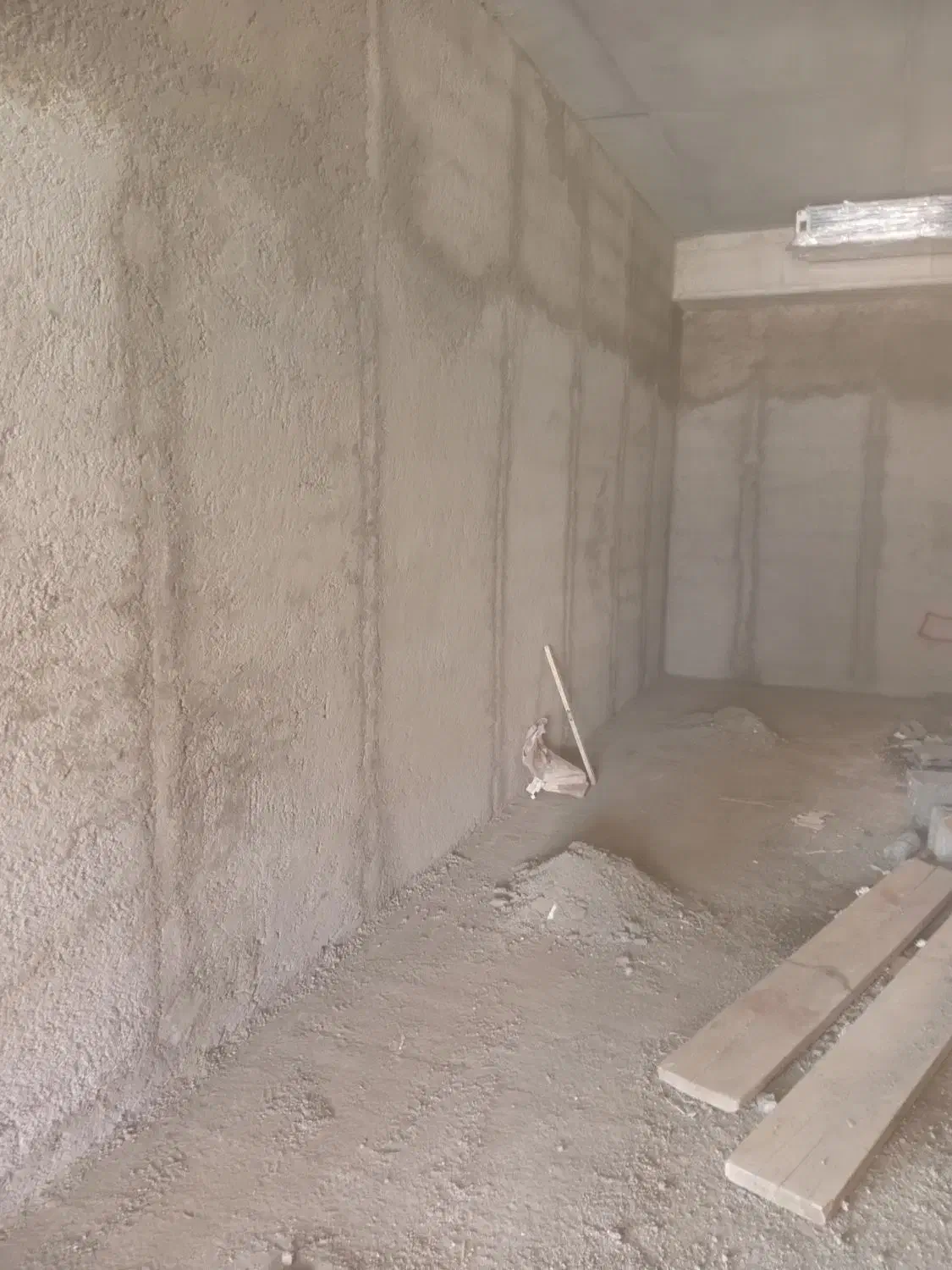 سیمان کارهستم|خدمات پیشه و مهارت|صومعه‌سرا, |دیوار