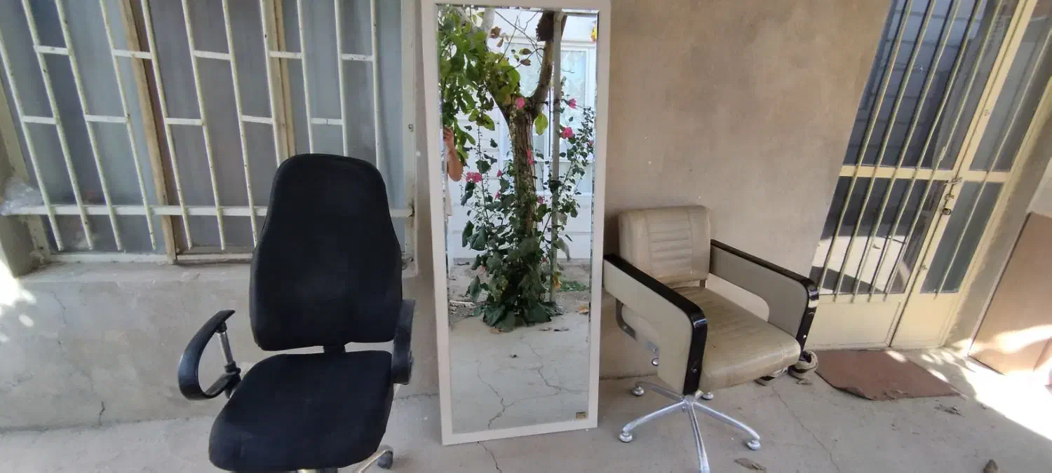 وسایل ارایشگاه|آرایشگاه و سالن‌های زیبایی|الیگودرز, |دیوار