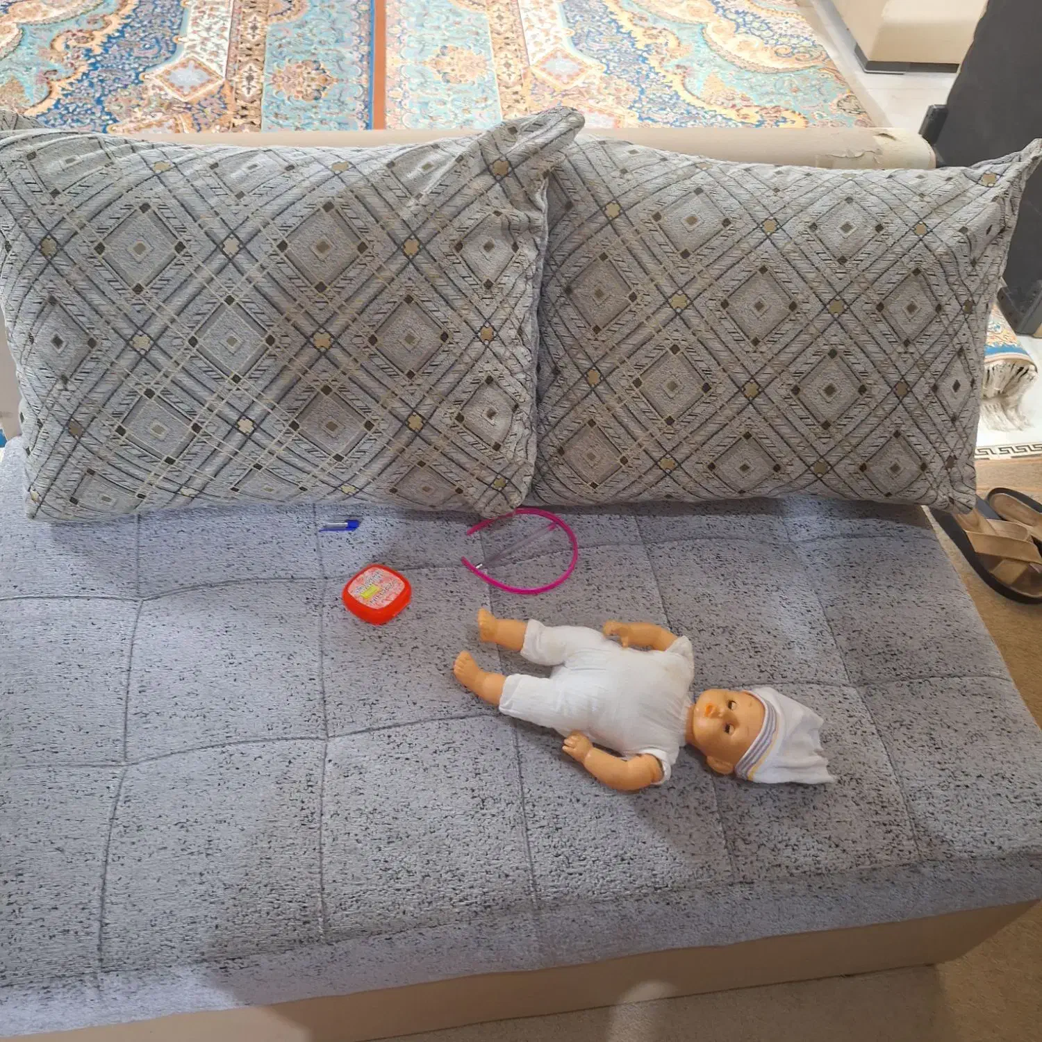 فروش مبلمان تخت و کمد نوجوان|مبلمان خانگی و میز عسلی|یزد, |دیوار