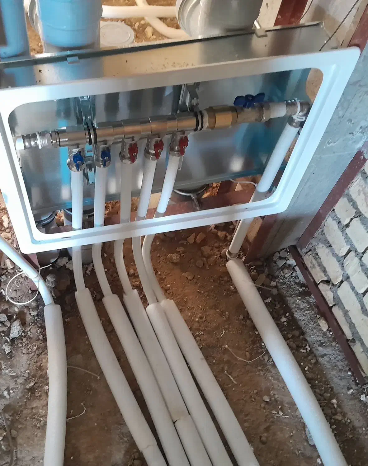 تاسیسات ساختمانی|خدمات پیشه و مهارت|کاشان, باغچه فیض|دیوار