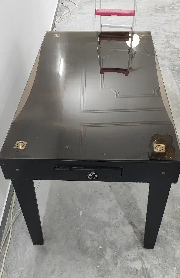 میز ناهار خوری ۶ نفره سالم بدون صندلی|میز و صندلی غذاخوری|لاهیجان, کوی زمانی|دیوار