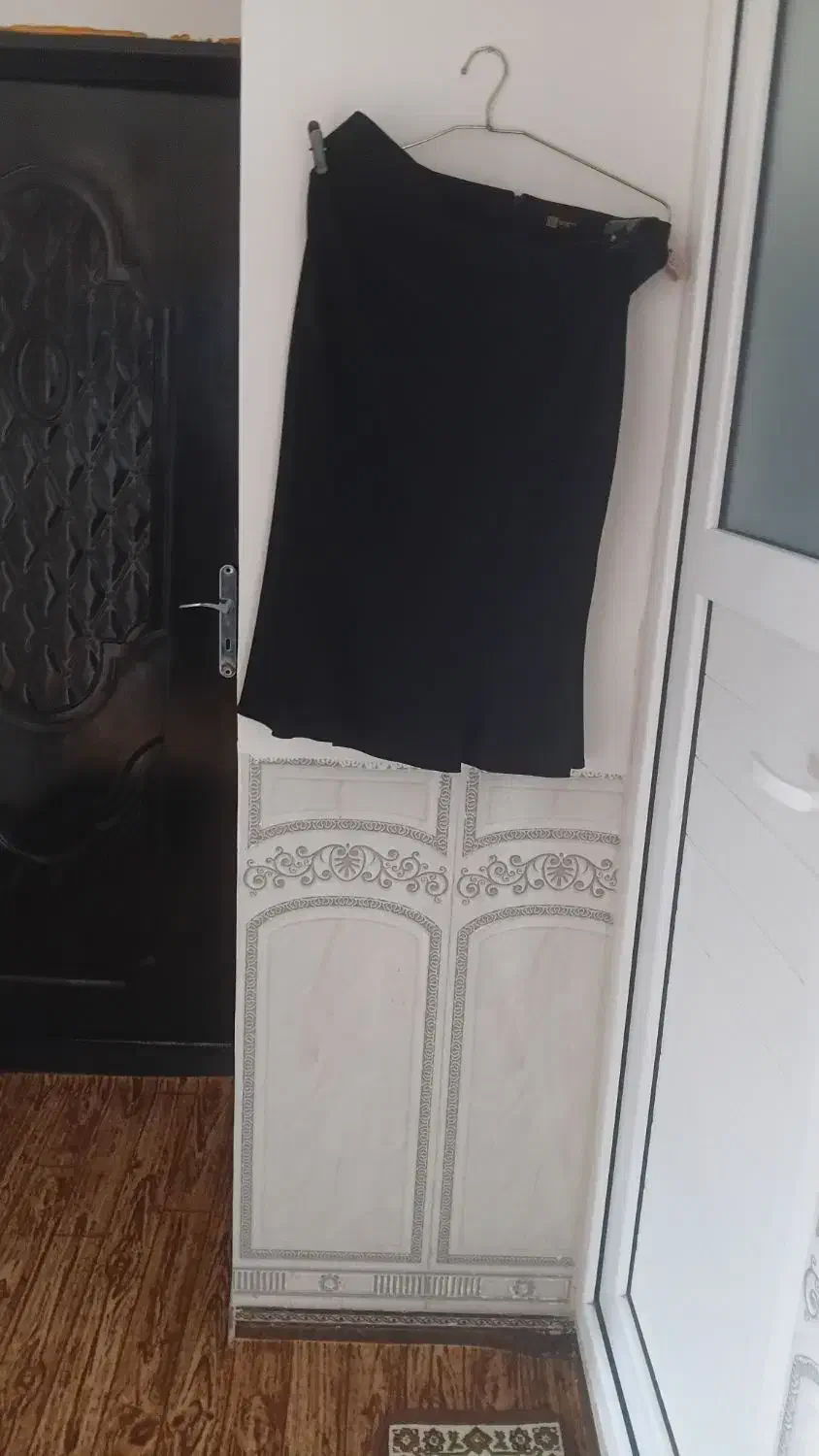 دامن تازیرزانو|لباس|مشگین شهر, |دیوار