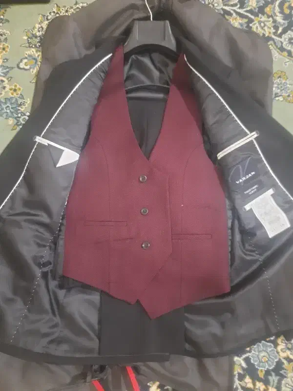 کت و شلوار به همراه جلیقه|لباس|دهلران, |دیوار