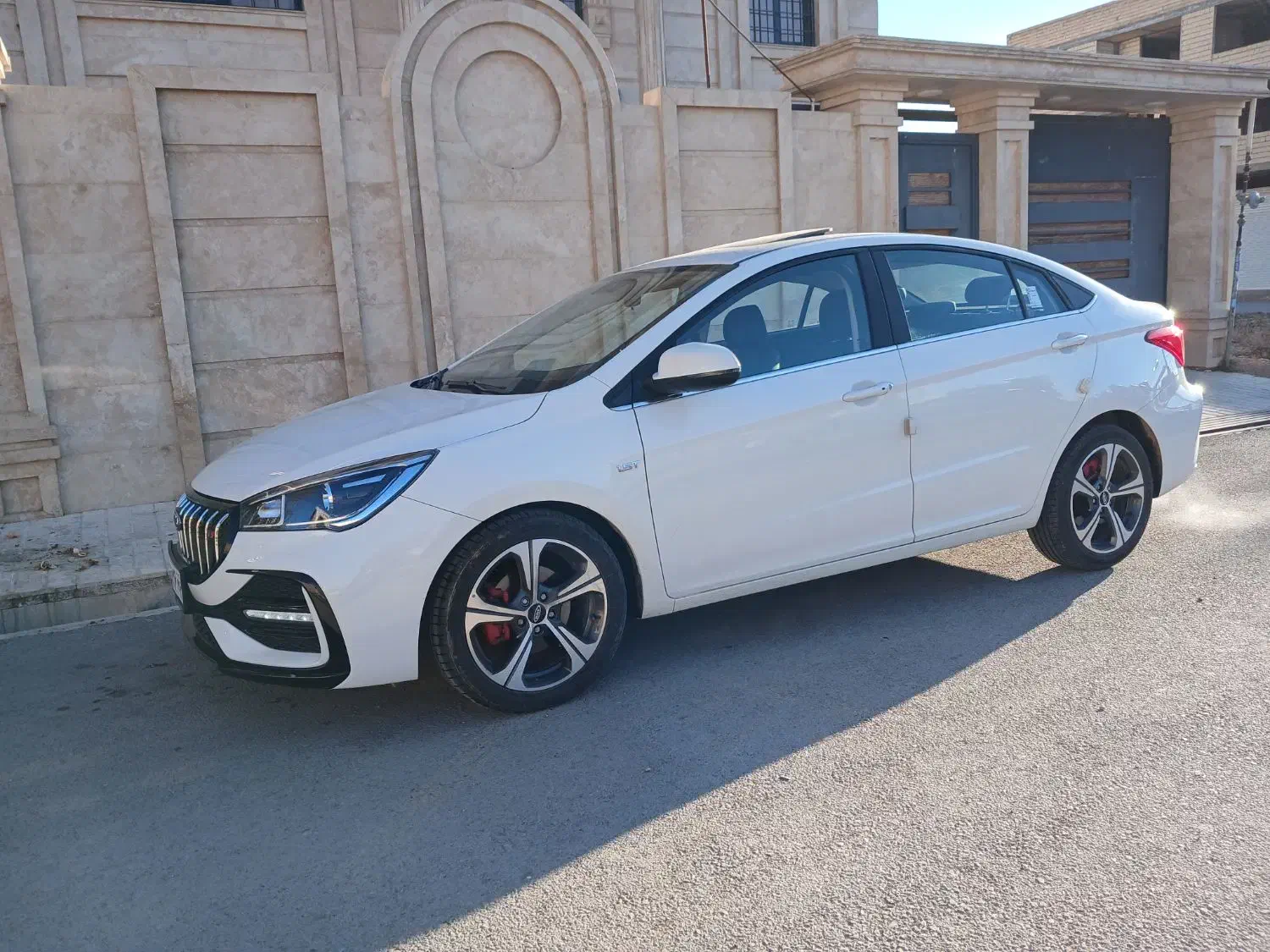 اریزو 5 FL درحدصفر|خودرو سواری و وانت|شیراز, گویم|دیوار