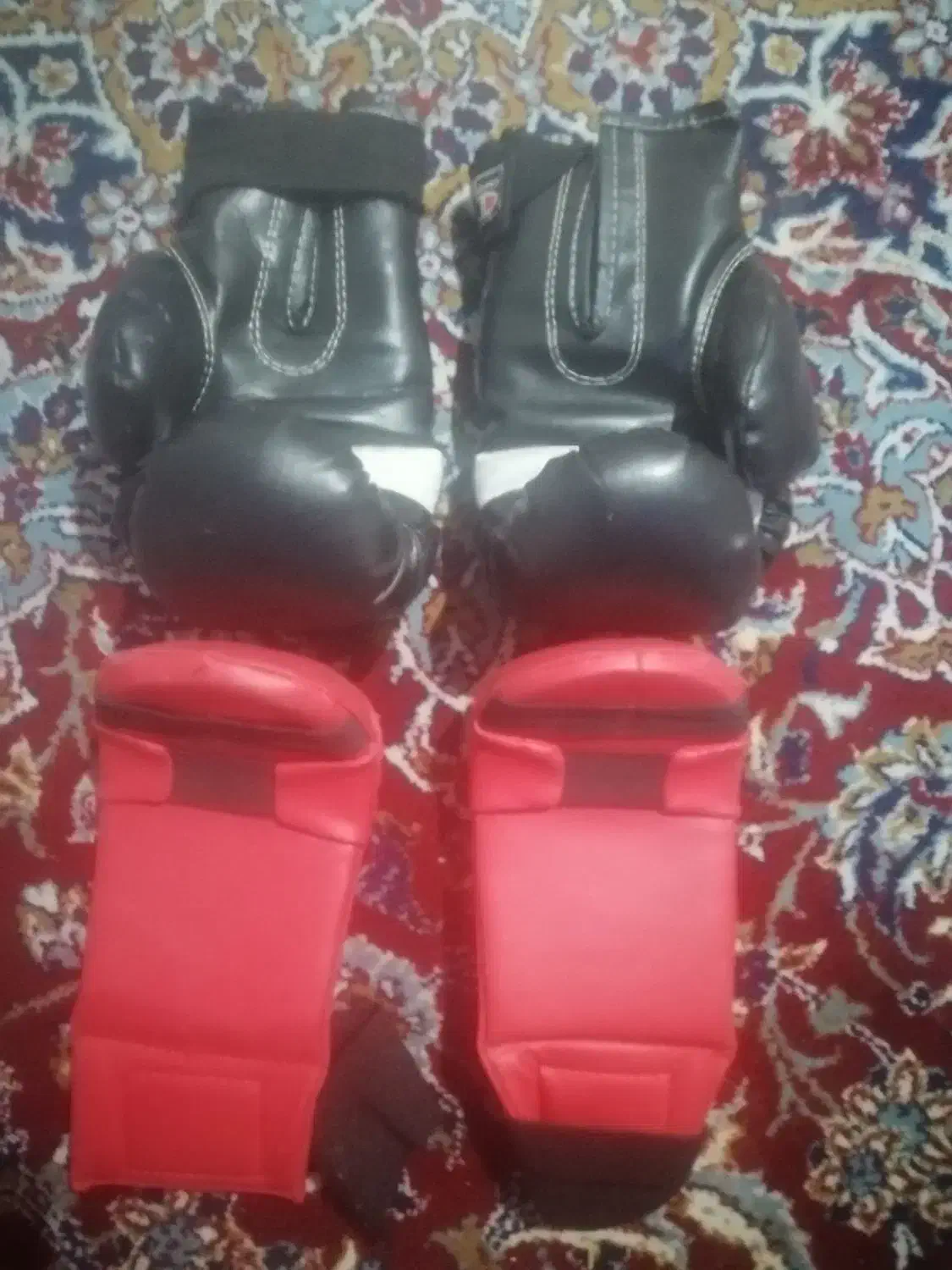 دوجفت دستکش ورزشی  اصلی کارنکرده|تجهیزات ورزشی|شهرکرد, |دیوار