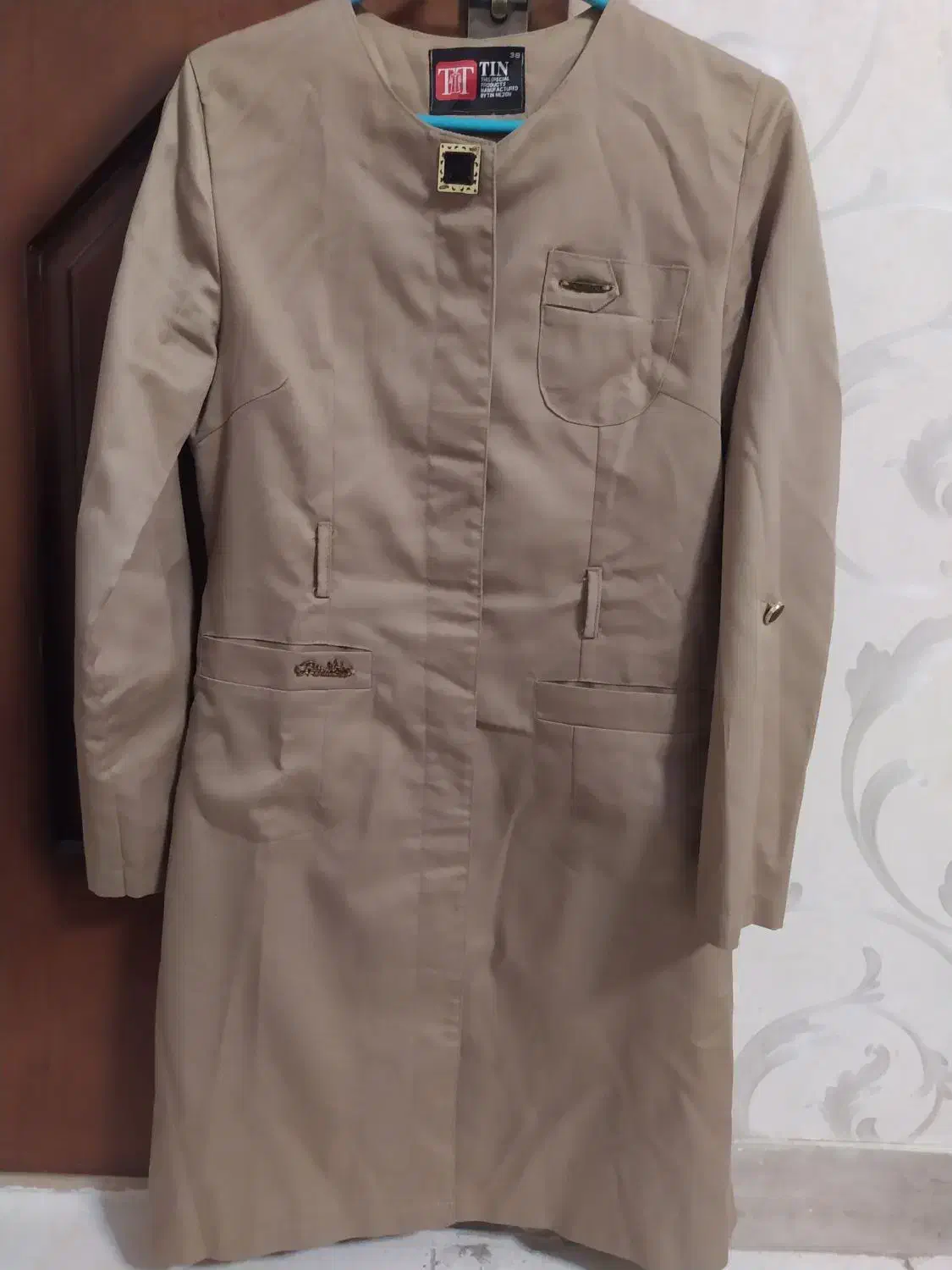 مانتو|لباس|فردیس, شهرک وحدت|دیوار