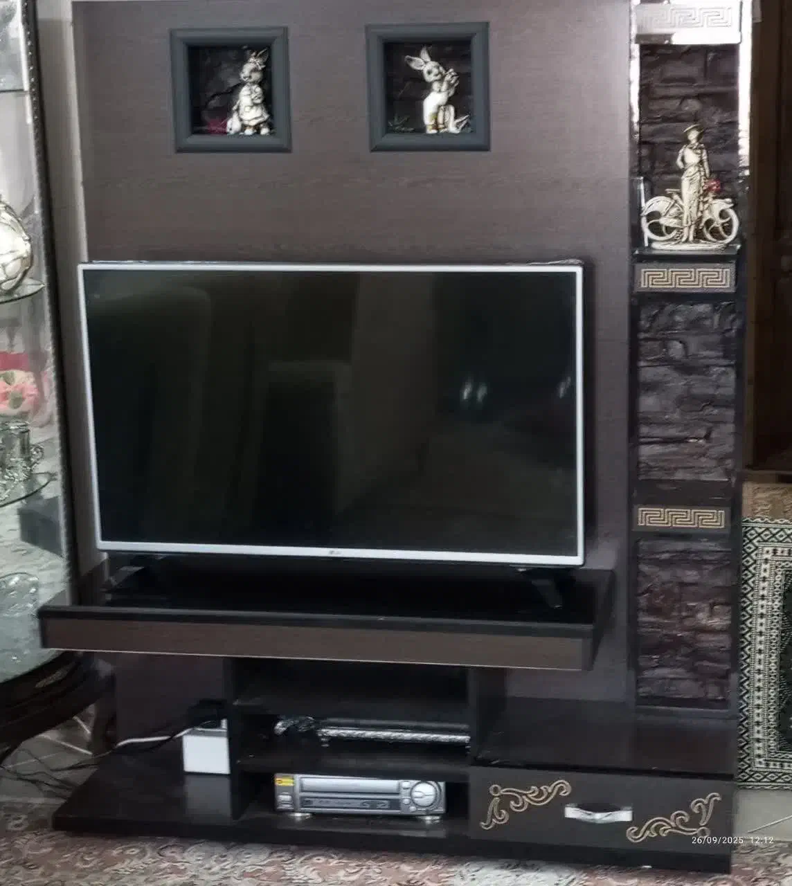 فروش فوری وسایل|بوفه، ویترین، کنسول|سمنان, |دیوار