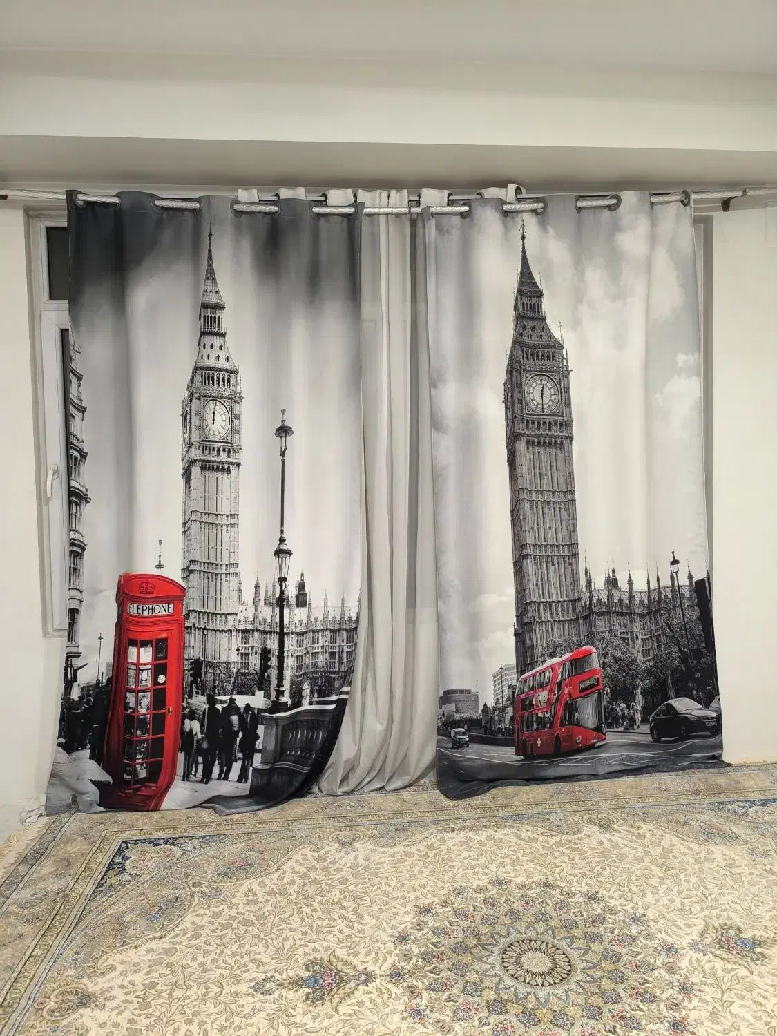 پرده پذیرایی|پرده، رانر، رومیزی|قدس, شهر‌قدس|دیوار