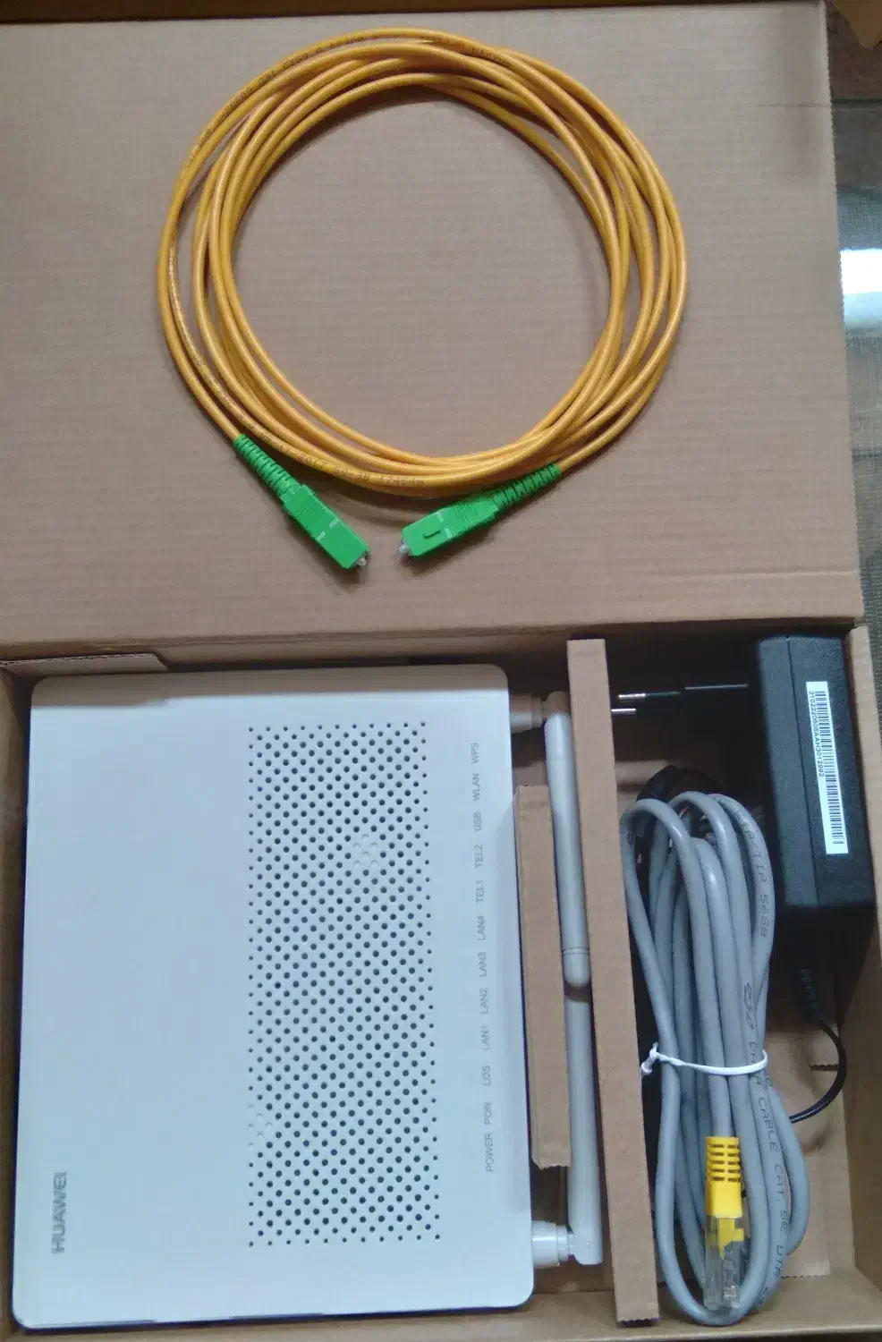 مودم فیبرنوری huawei|مودم و تجهیزات شبکه|قم, سراجه (۱۵ خرداد)|دیوار