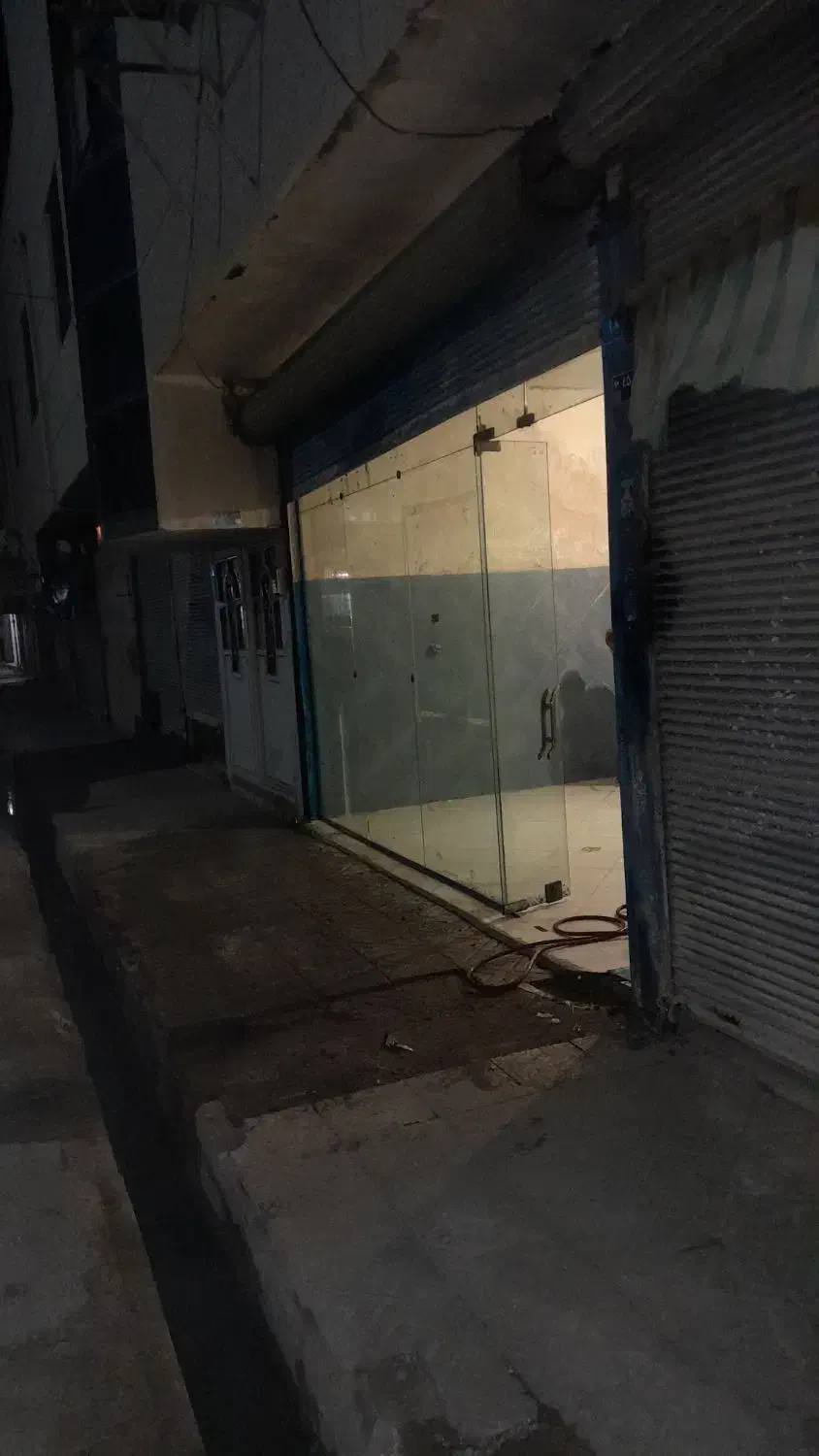 اجاره مغازه تجاری بهترین لوکیشن منطقه|اجارهٔ مغازه و غرفه|رباطکریم, نصیرشهر|دیوار