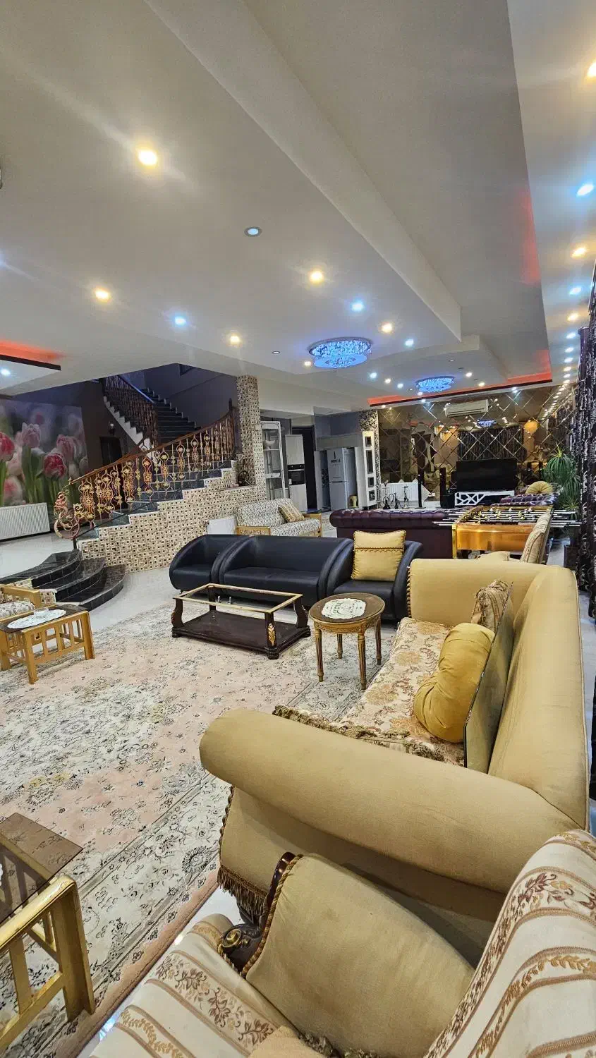 ویلای ۱۸۰۰ متری تریبلکس|فروش خانه و ویلا|صوفیان, |دیوار