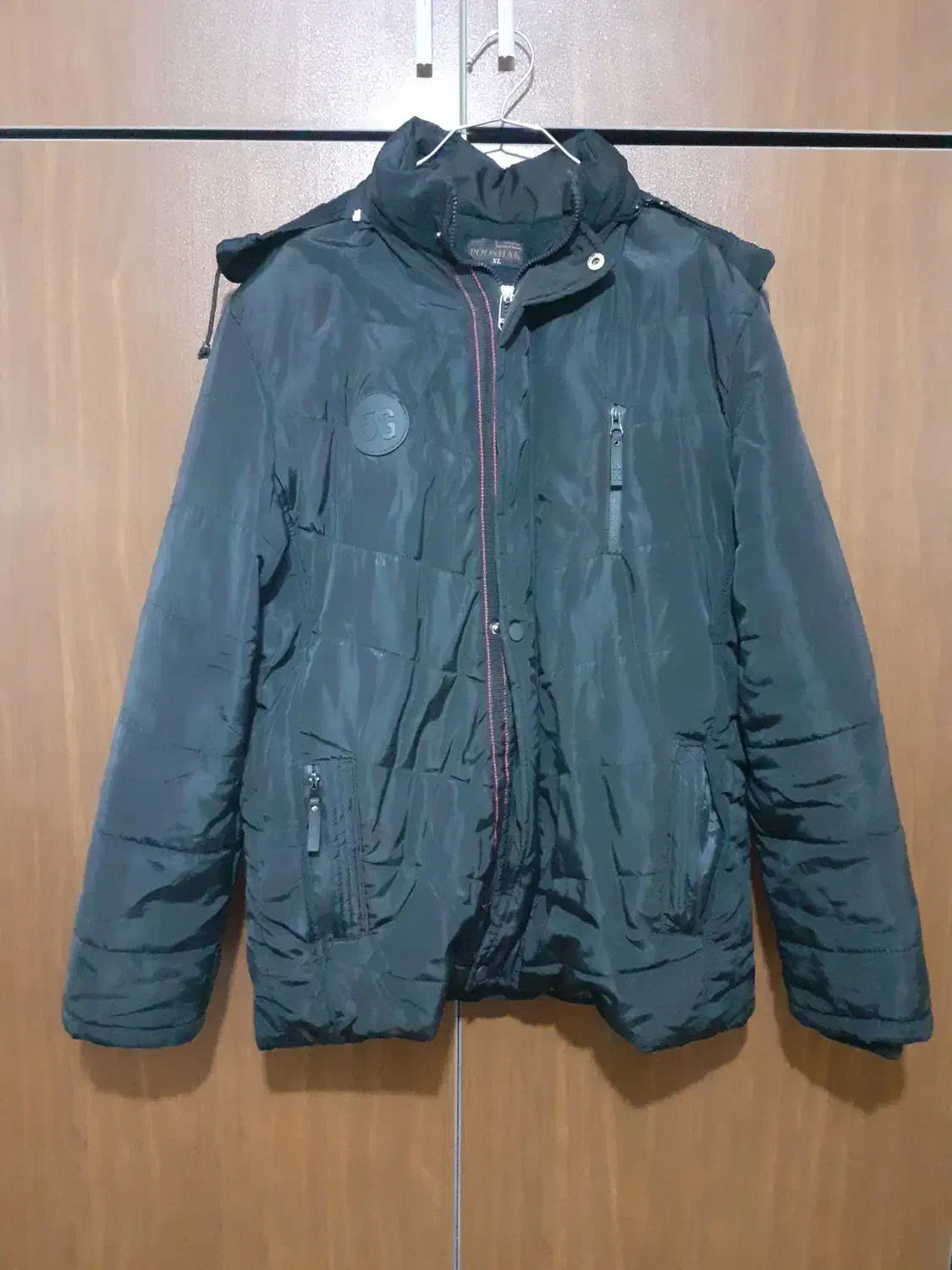 کاپشن|لباس|خرمدره, |دیوار