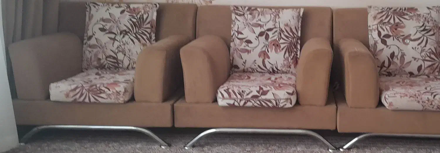 مبل۷نفره|مبلمان خانگی و میز عسلی|نیشابور, شهید بهشتی|دیوار