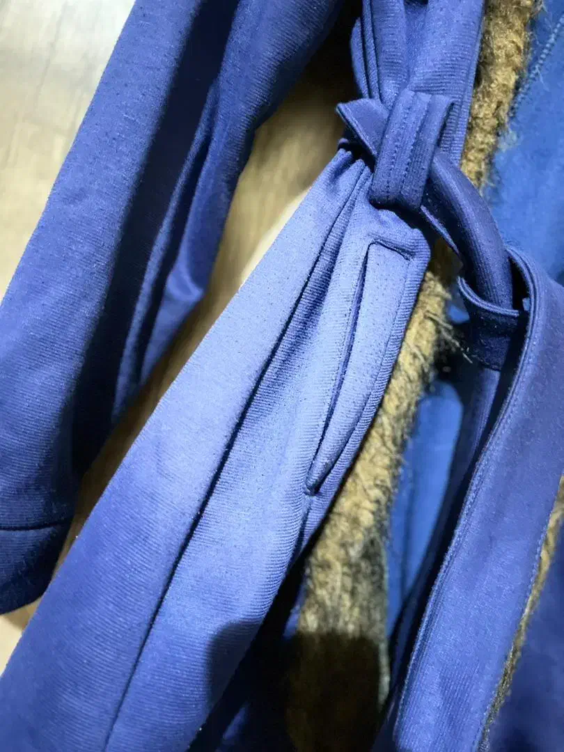 پالتو تمیز|لباس|مسجد سلیمان, |دیوار