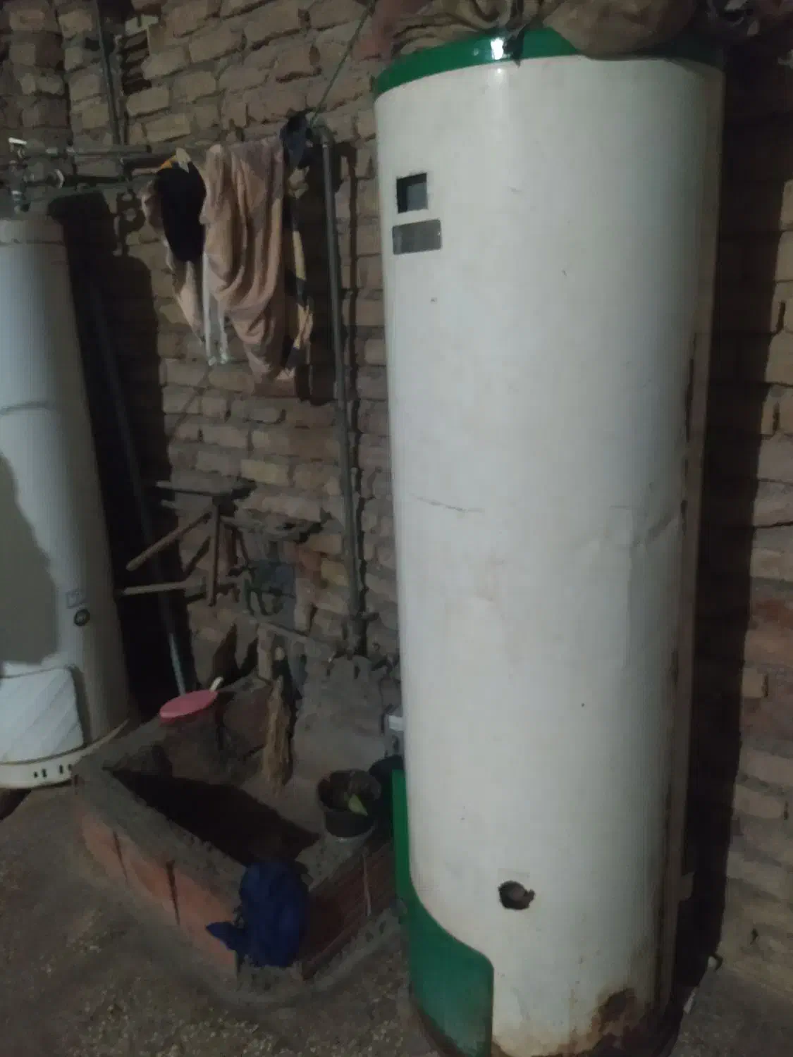 آبگرمکن سالم ۱۹۰ لیتری|آبگرمکن، پکیج، شوفاژ|علی‌آباد کتول, |دیوار