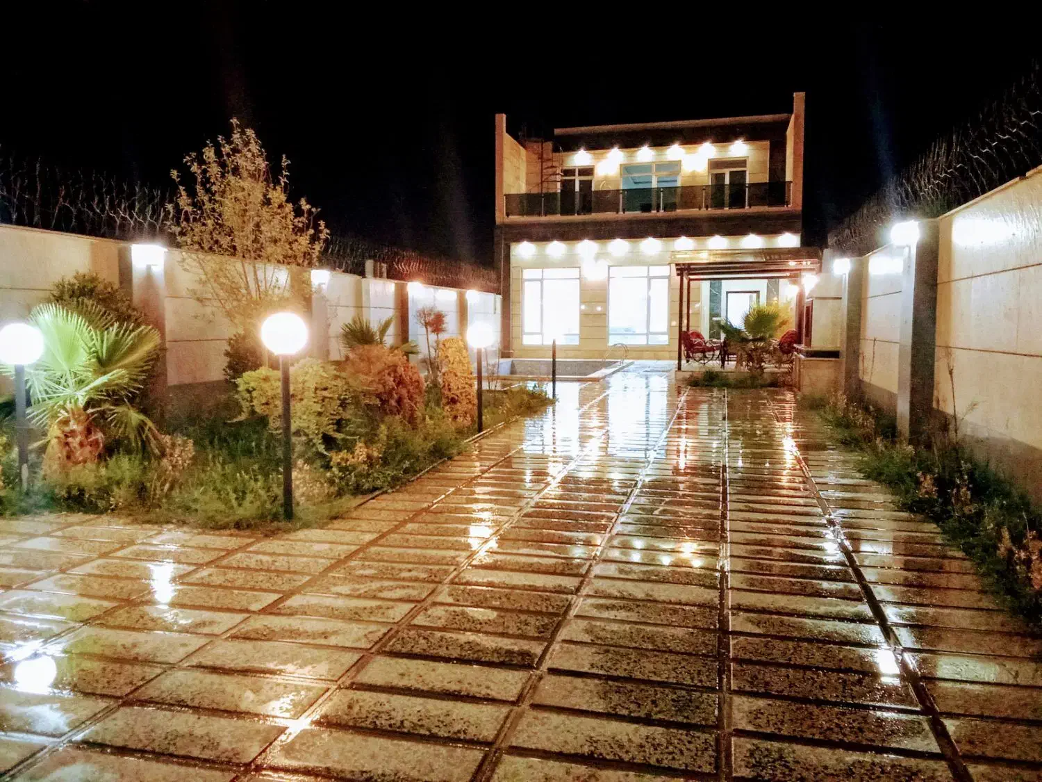 ویلا کردان مدرن نوساز استخر آب گرم|اجارهٔ کوتاهمدت ویلا و باغ|کرج, گوهردشت|دیوار