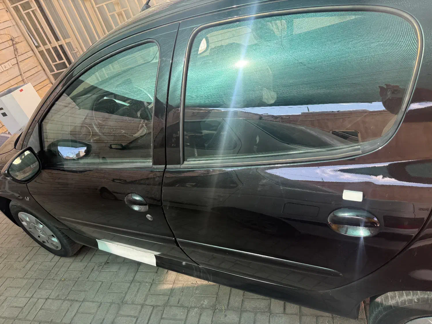 پژو ۲۰۷ مشکی مدل ۱۴۰۲ فرمان برقی سقف فلز|خودرو سواری و وانت|سیرجان, |دیوار