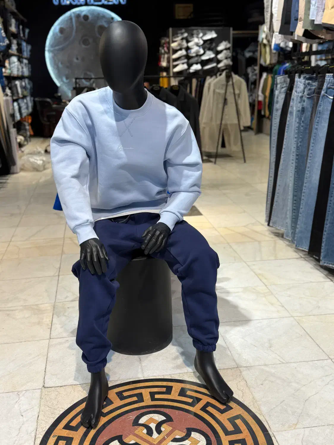 مانکن مردانه نشسته|فروشگاه و مغازه|پاکدشت, پاکدشت (مامازند)|دیوار